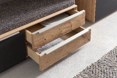 Diele Novum Bank Wildeiche Schwarz Altholz edelstahlfarbene Griffleiste